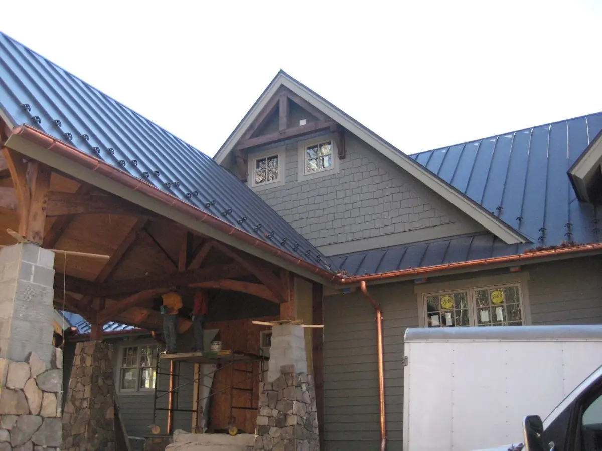 Craftsman Roofing team delivering quality roofing work in Slaton